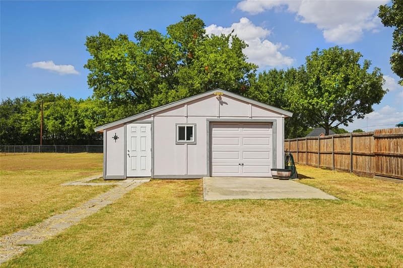 1710 Vineyard Road, Grand Prairie TX 75052 - Photo 39