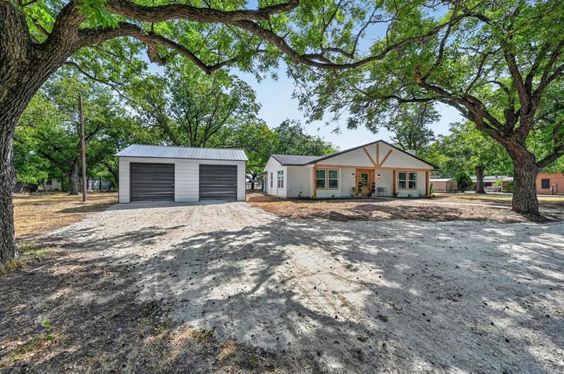 4512 Cross Timber Road, Burleson TX 76028 - Photo 4
