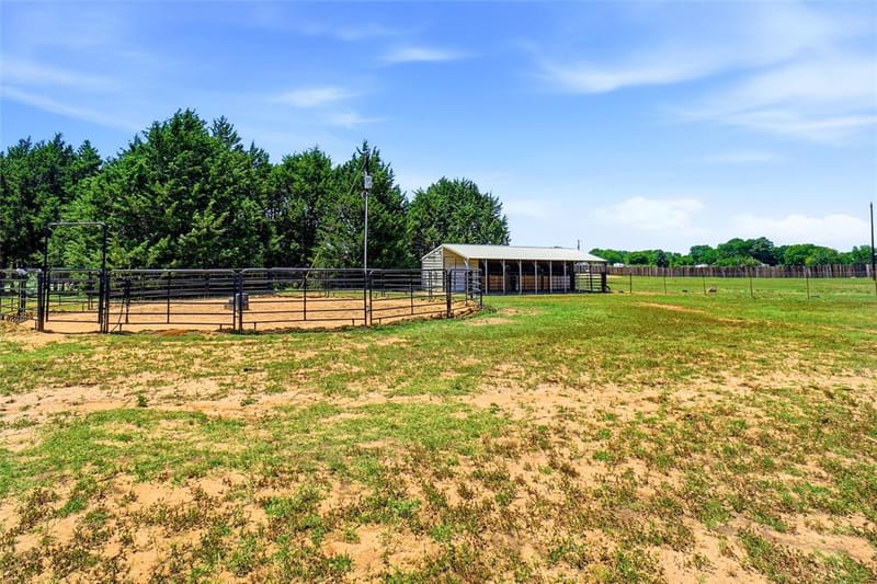 180 E Greer Road, Sadler TX 76264 - Photo 35