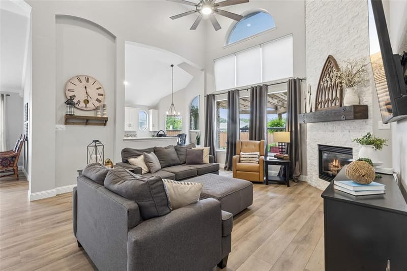 7914 Kings Court, Rowlett TX 75089 - Photo 9