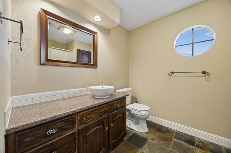 900 Rosewood Court, Euless TX 76039 - Photo 17