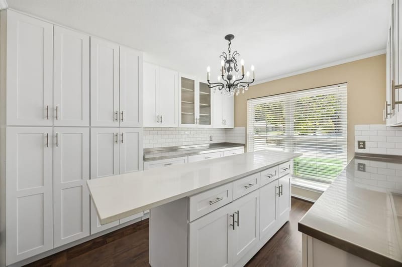 900 Rosewood Court, Euless TX 76039 - Photo 7