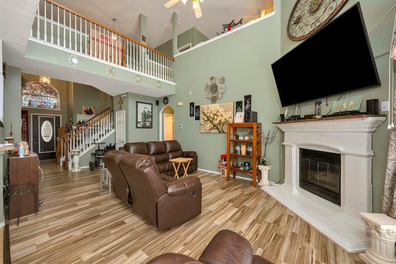 6369 Redeagle Creek Drive, Fort Worth TX 76179 - Photo 4