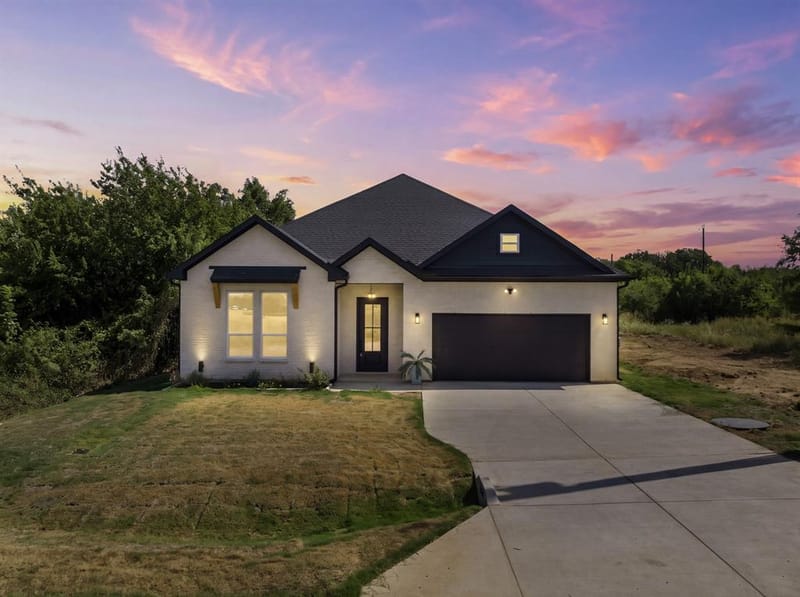 27155 Whispering Meadow Drive, Whitney TX 76692
