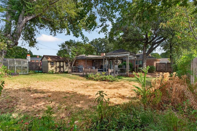 520 Circleview Drive N, Hurst TX 76054 - Photo 34