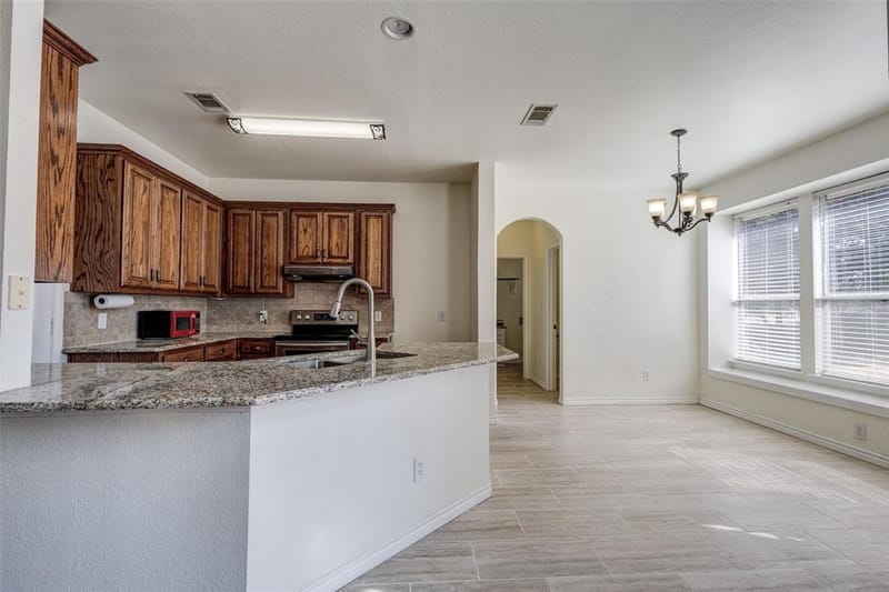 506 Spring Drive, Shady Shores TX 76208 - Photo 8