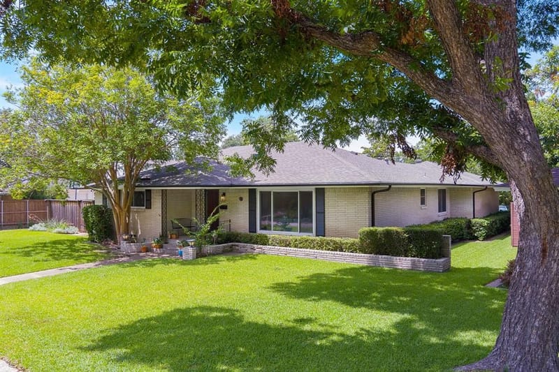 2677 Heatherwood Drive, Dallas TX 75228 - Photo 33