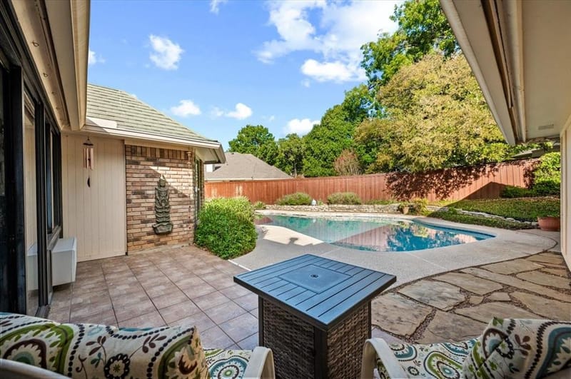 805 Shadycreek Court, Arlington TX 76013 - Photo 28