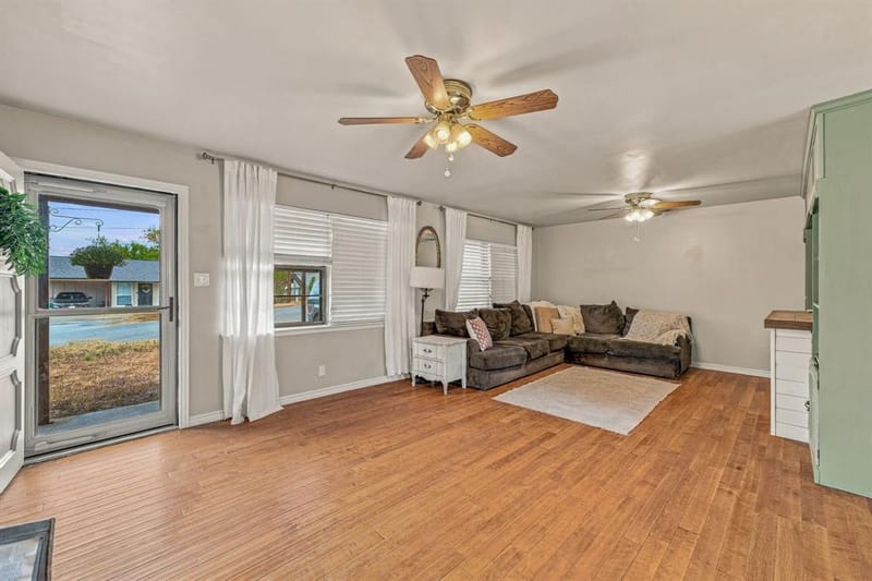 525 Vine Street, Weatherford TX 76086 - Photo 6