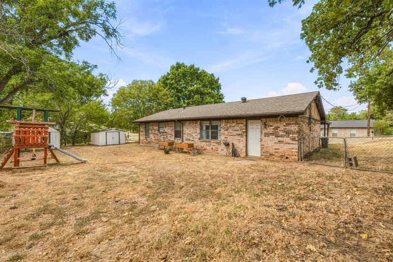 525 Vine Street, Weatherford TX 76086 - Photo 22