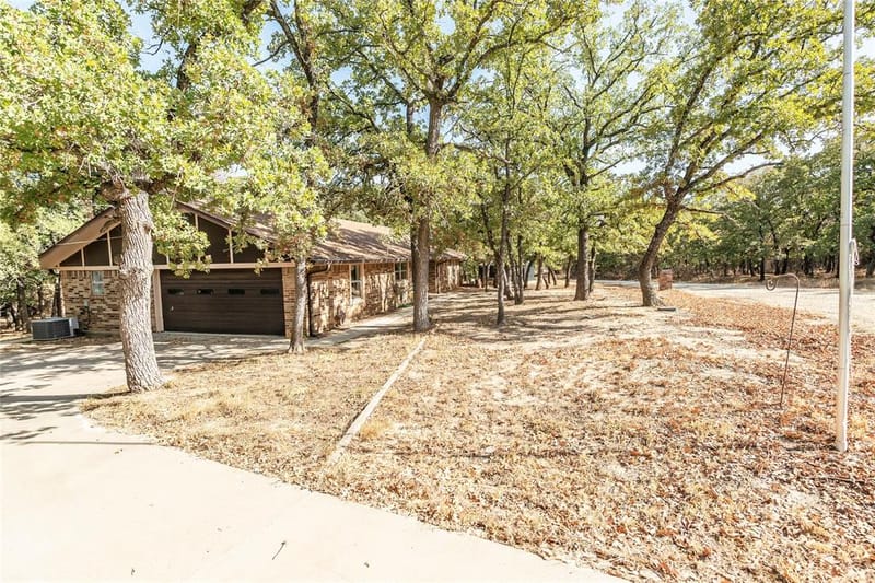 130 Acoma Drive, Nocona TX 76255 - Photo 11