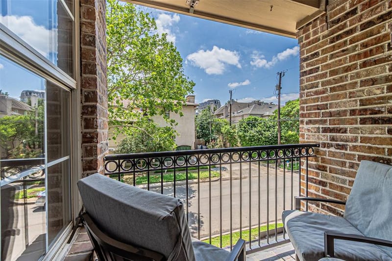 3637 Reagan Street, Dallas TX 75219 - Photo 32