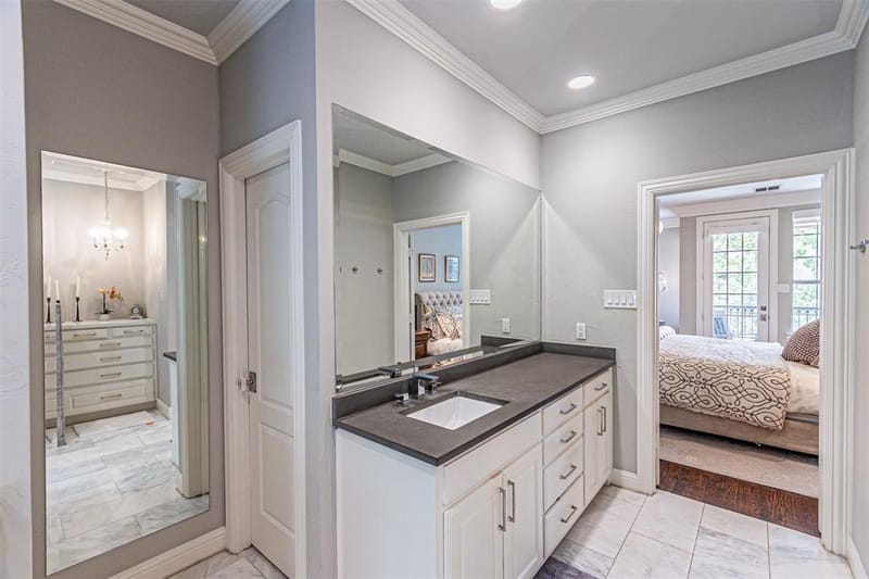 3637 Reagan Street, Dallas TX 75219 - Photo 29
