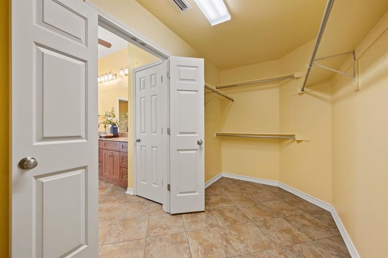 2233 Wembley Wood Lane, Bedford TX 76022 - Photo 27