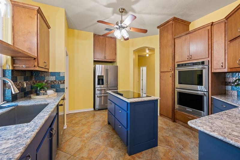 2233 Wembley Wood Lane, Bedford TX 76022 - Photo 5