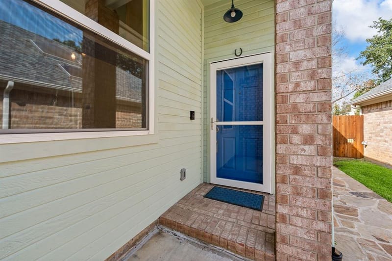 2233 Wembley Wood Lane, Bedford TX 76022 - Photo 14