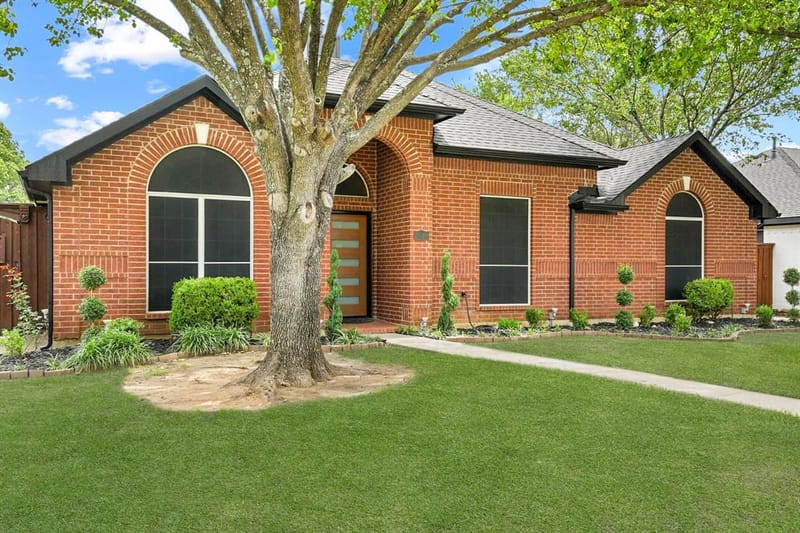 1040 Essex Drive, Cedar Hill TX 75104 - Photo 3