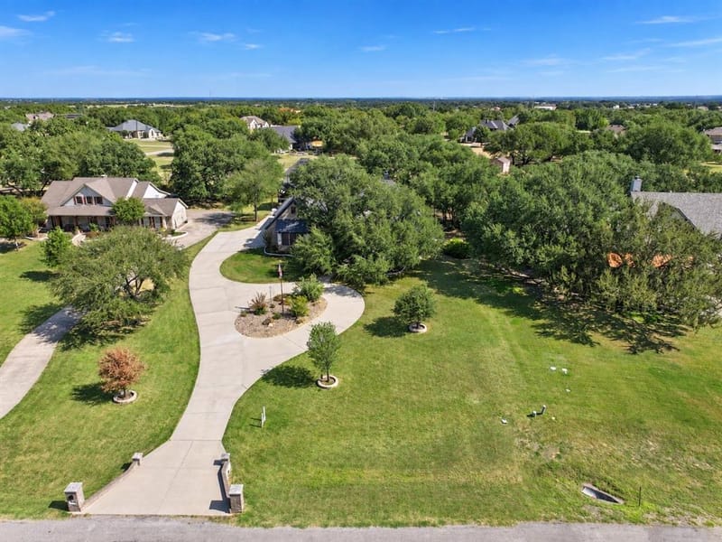 1729 Bent Tree Court, Granbury TX 76049 - Photo 2