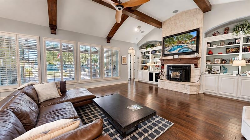 1729 Bent Tree Court, Granbury TX 76049 - Photo 5