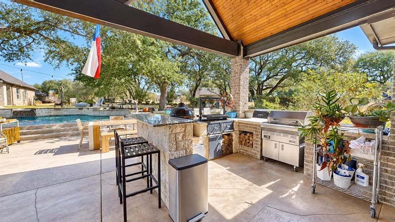 1729 Bent Tree Court, Granbury TX 76049 - Photo 30