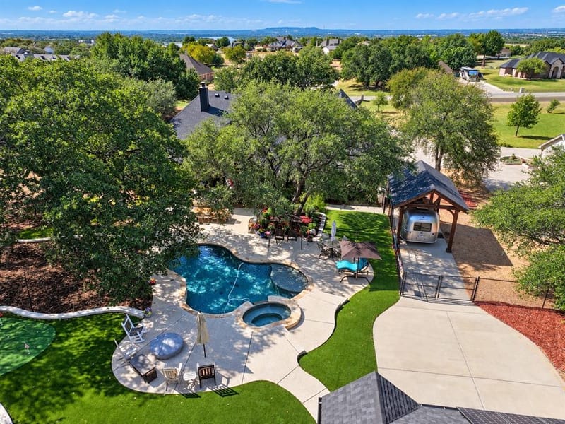 1729 Bent Tree Court, Granbury TX 76049 - Photo 40