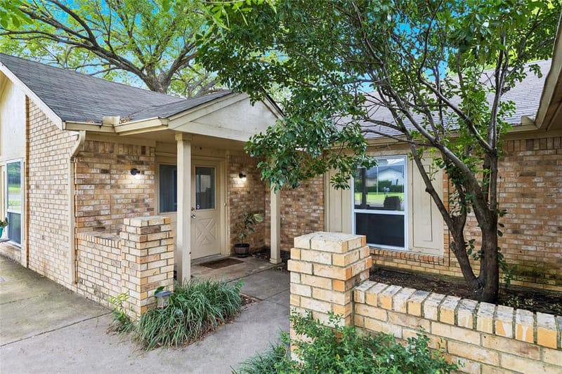 1016 Hazelwood Drive, Mansfield TX 76063 - Photo 3