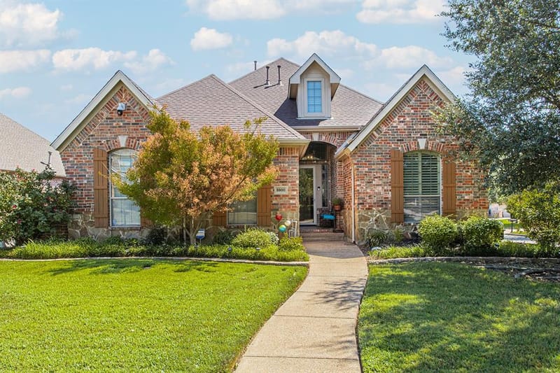 5900 Barton Springs Drive, North Richland Hills TX 76180