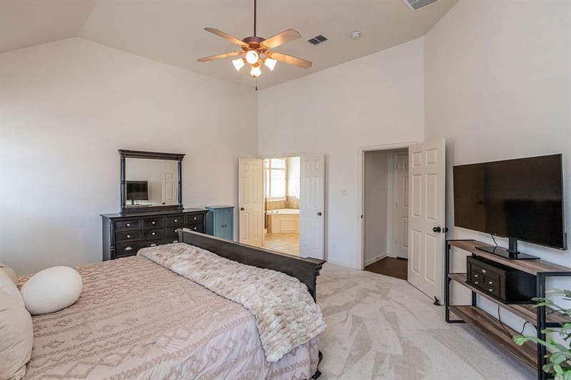 5900 Barton Springs Drive, North Richland Hills TX 76180 - Photo 18
