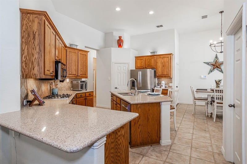 5900 Barton Springs Drive, North Richland Hills TX 76180 - Photo 8