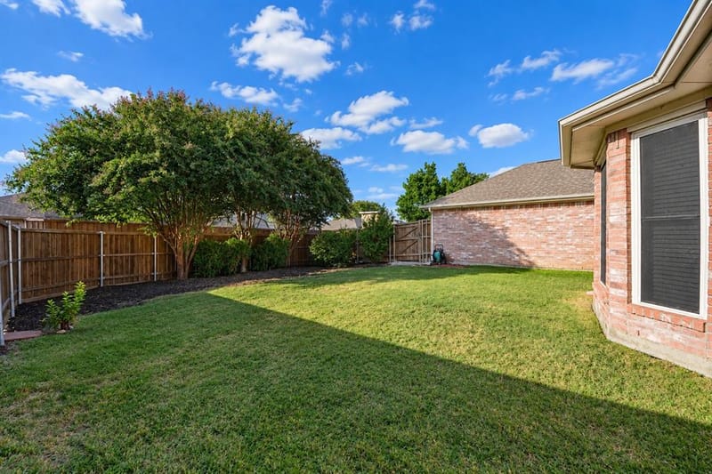 7514 Westway Drive, Rowlett TX 75089 - Photo 8