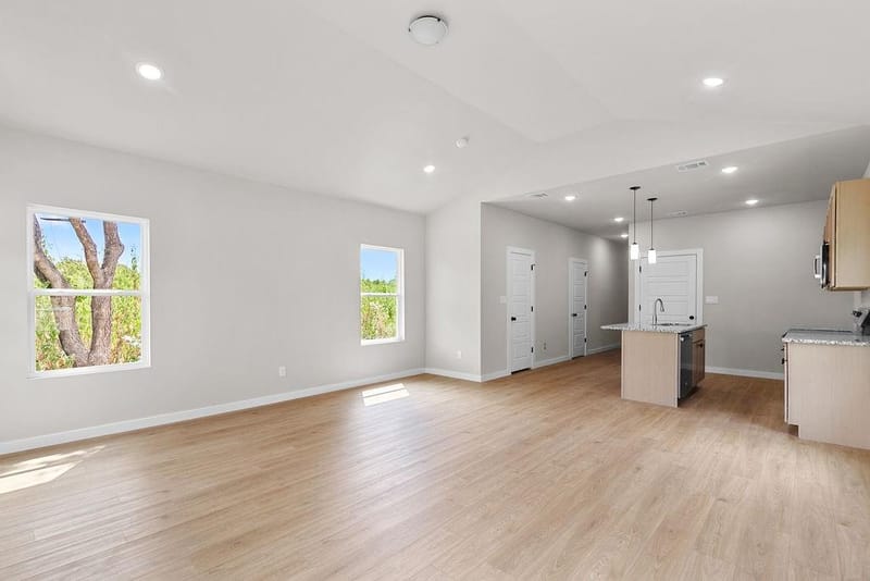 316 W Gambrell Street, Fort Worth TX 76115 - Photo 7