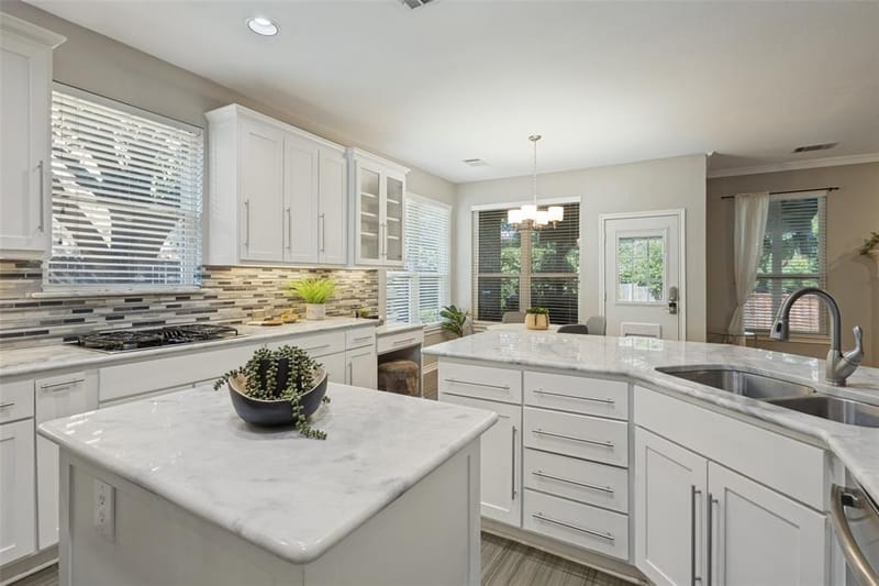 204 S Village Drive, McKinney TX 75072 - Photo 10