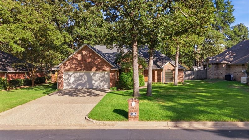 3309 Storey Lake Drive, Tyler TX 75707