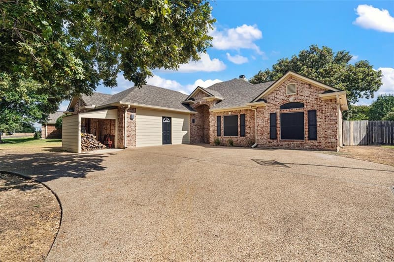 10124 Cougar Ridge Parkway, Waco TX 76708 - Photo 2