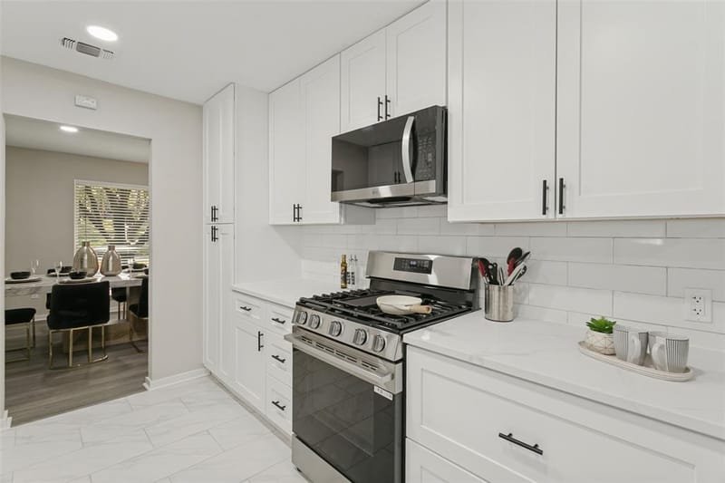 3515 Sheffield Drive, Arlington TX 76013 - Photo 11