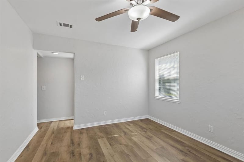 2047 Abshire Lane, Dallas TX 75228 - Photo 17