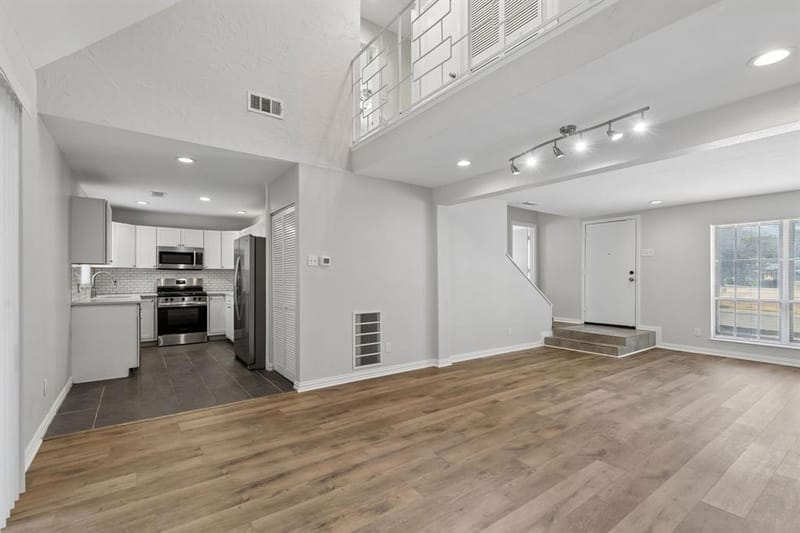 2047 Abshire Lane, Dallas TX 75228 - Photo 12