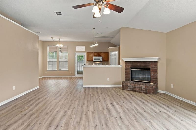 8116 Hulen Park Circle, Fort Worth TX 76123 - Photo 8