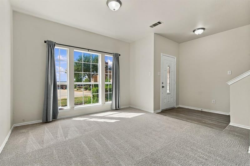 5948 Sugarleaf Lane, Dallas TX 75249 - Photo 6
