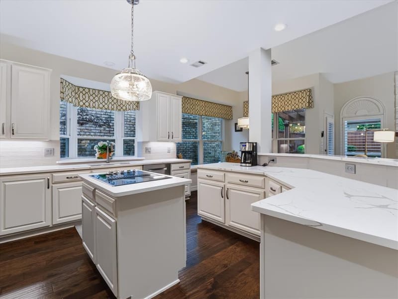3838 Canot Lane, Addison TX 75001 - Photo 12