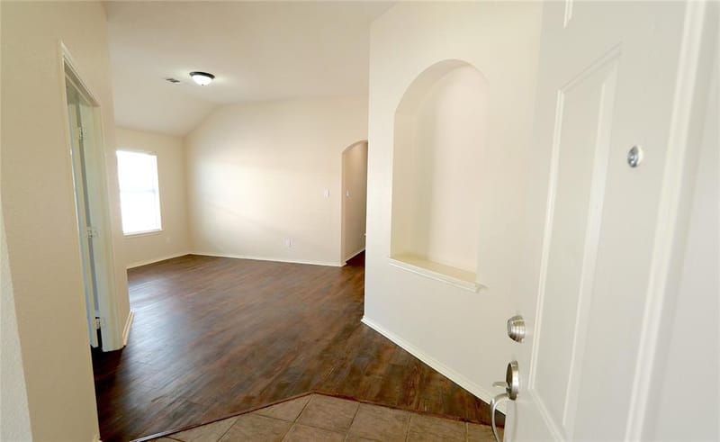 1000 Warbler Lane, Aubrey TX 76227 - Photo 5