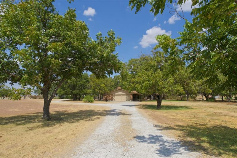 697 N Fm 373, Muenster TX 76252 - Photo 2