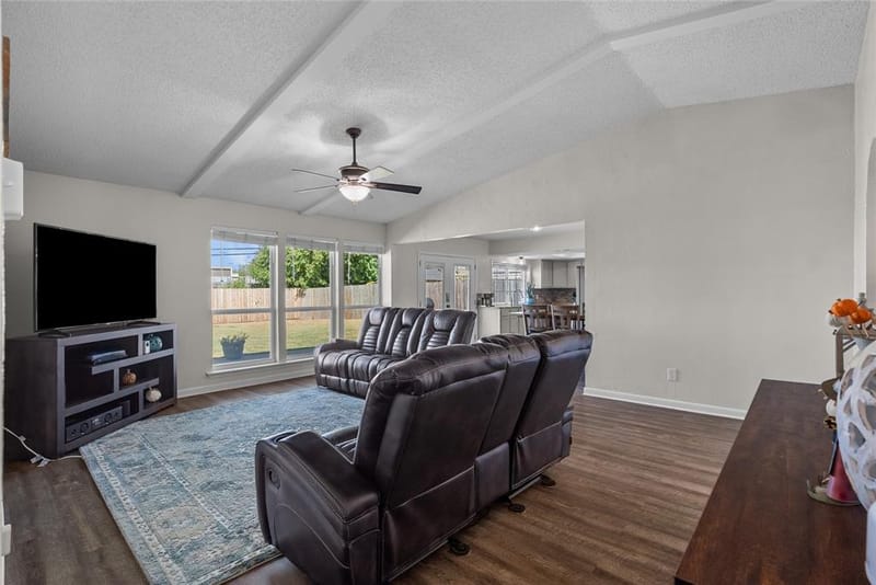 2621 Elk Grove Road, Carrollton TX 75007 - Photo 9