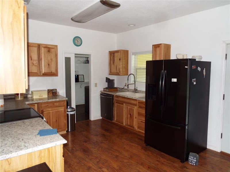 721 Midway Road, Tool TX 75143 - Photo 17