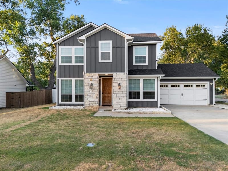 406 William Street, Pottsboro TX 75076 - Photo 2