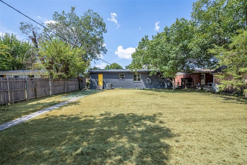 10864 Ruth Ann Drive, Dallas TX 75228 - Photo 15