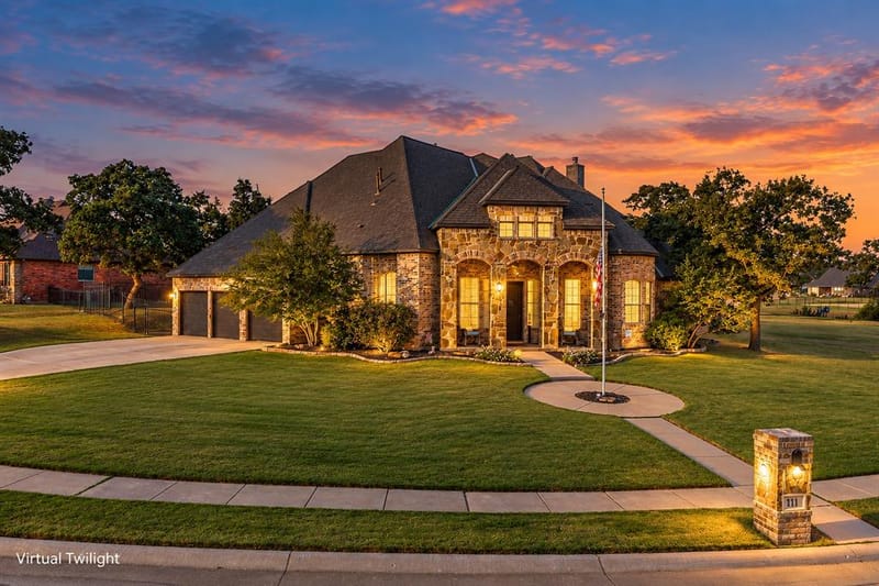 111 Highland Court, Boyd TX 76023 - Photo 2