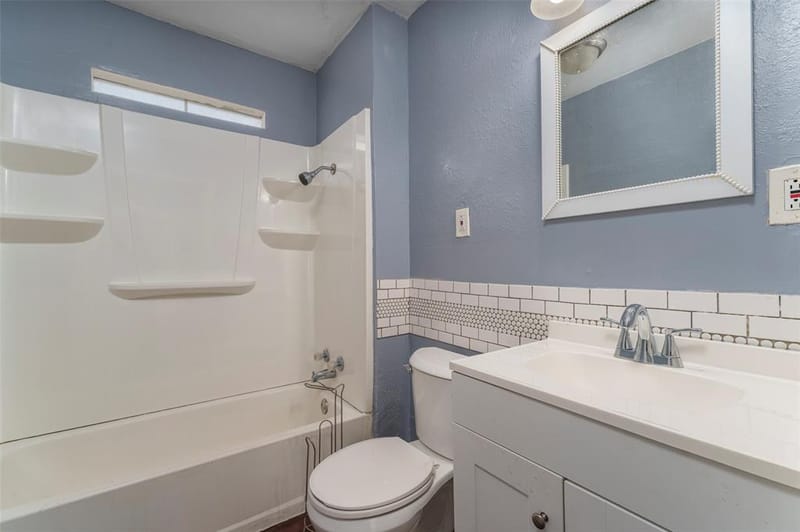 5600 Hiett Court, Fort Worth TX 76112 - Photo 19