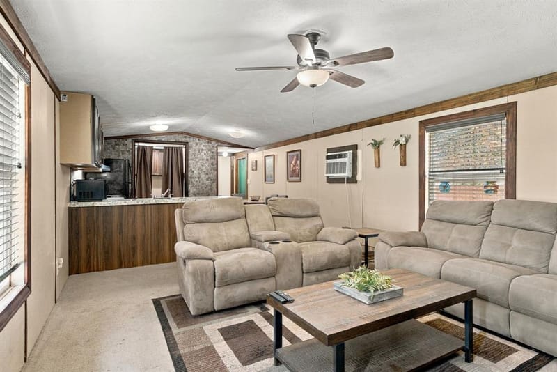 22107 Lakewood Drive, Frankston TX 75763 - Photo 6