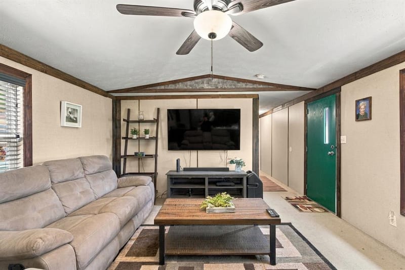 22107 Lakewood Drive, Frankston TX 75763 - Photo 8